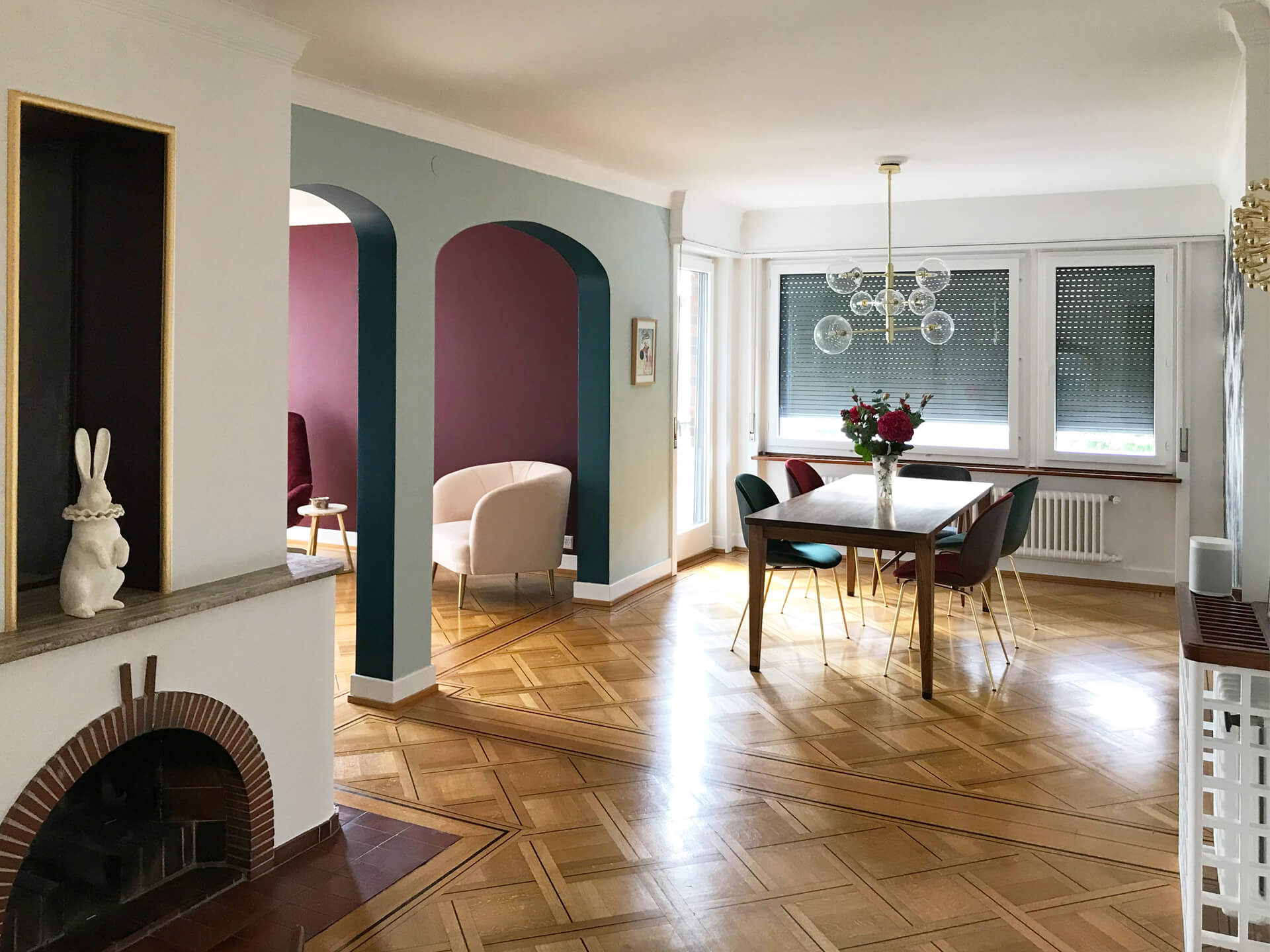 decoration_appartement_ancien_ sejour_arcade_couleurs_papierpeint_lausanne_emmanuelle_diebold.jpg